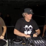 LIVE SET-SUNDAY SESSIONS 9 YEARS PARTY JUNHO 2014 - SKOL BEATS FACTORY