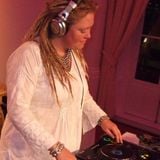 Esther (dj Polyesta) recorded at ceremony dreaming, floating, travelling December 2013