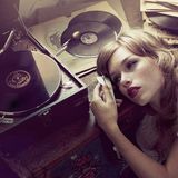 A Rather Hip Shing!
