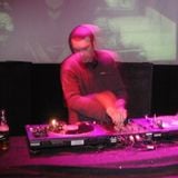 DJ GEDGE - FASTEN UR SEATBELT MIX APRIL 2011
