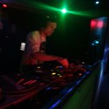 DjDeviate@hekel aan politie (15-12 2012)