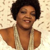 Canto de rainha : uma homenagem a Dona Ivone Lara (Repostado e Ampliado)