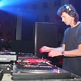 Hernan Cattaneo Resident Mix (Live from London) 21/04/2007