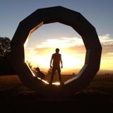 Sunday Vibes 038 - Spinning Tales with Mr Quest
