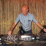5.7.2015 Richard Searling "Rare, & well done"