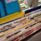 #381 – The music is different here