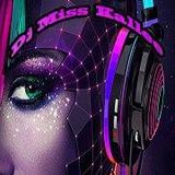 Miss Kallee with a Set mashed Up all kinds of Music!