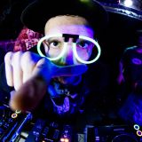 Vince Grain - People Like Us (Studiomix_April_2013)