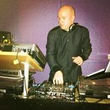 EverybodyLuvs Techno 001