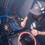 dj osh-kosh - live summer sessions vol.1