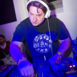 Groove Vibrations July 2015