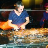 LA VERDADERA BOMBA....LONG LIFE TO RAVE MOTHERFUCKERS!!!