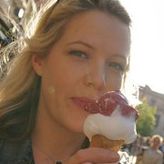 Kerri West profile image