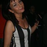 laralou70 profile image