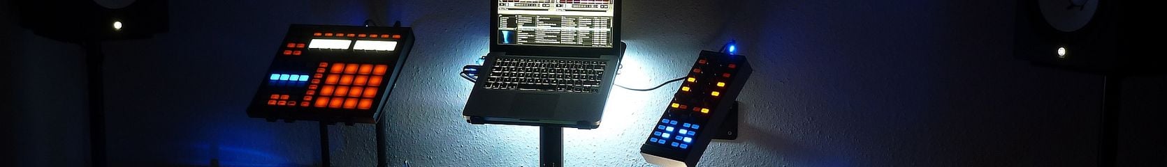 Mixcloud banner for @UE
