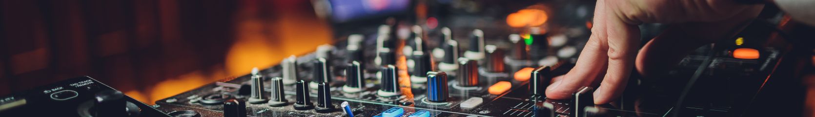 Mixcloud banner for @Taylor
