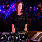 DJ Tracey T. What's in the Box. Vol. 135