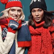 Smooth Sailing: Winter Breezes & Christmas Vibes