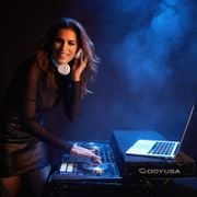 90's Trip Hop mix | DJ Amanda