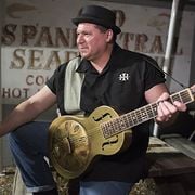 D Scott Riggs is Making a Scene