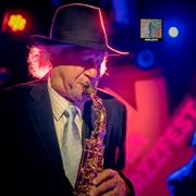 Neon Jazz - Episode 585 - 2.20.19