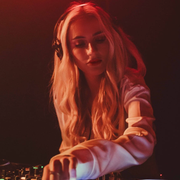 Daisy Dadswell B2B Jess Carter 6.6.24