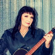 Gerry Casey Interviews Andrea Dawson