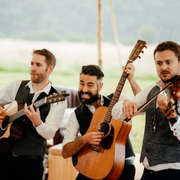 Choosing The Perfect Wedding Band - An Insider's Guide (2025)