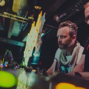 ✚ CARBON BASED LIFEFORMS [Downtempo #270]