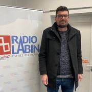 Mikrofon u sredini 3. 1. 2025.