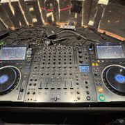 Tech House 2025 Hype Mix