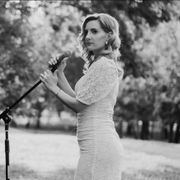 IVANA predstavila novu pjesmu "Sigurna sam"