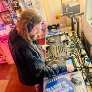 White Crate w/ Moto Tembo (11.03.22)