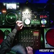 001. Vicente Luján (Café Lola) en directo desde Killing Time Ruzafa (Valencia, 14.02.2025)