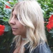 Eliza Neals is Making a Scene2