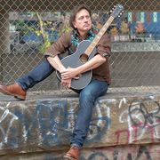 Erik Vincent Huey is Making a Scene