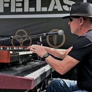 Cassius King is Making a Scene