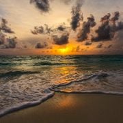 Noćurak za početak leta :: Baila Conmigo :: Summer Mixtape #14