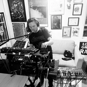 White Crate w/ Richard Haig (05.05.22)