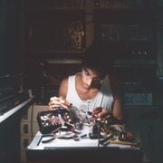 Wire mix: Rafael Toral