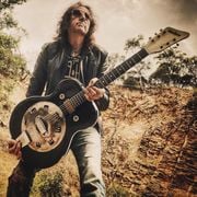 Gerry Casey Interviews Gwyn Ashton1