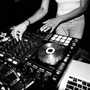 [Selexxions] by Jessi M'Bengue