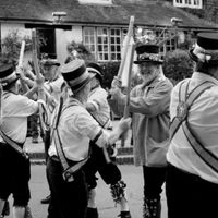 Mostly Folk with Liz Pearson April 2019