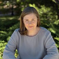 US podcaster, voice-over artist & translator Kate Jetmore is the guest on The Soundtrack to My Life
