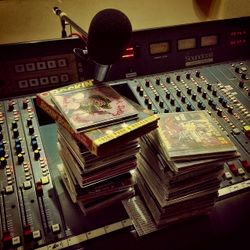 The Wrong Rock Show #204 - 12 May 2014