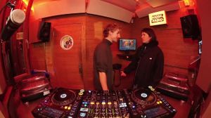 Kiosk Radio Live!