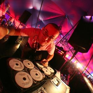 2000-05-07 - Judge Jules - Essential Mix DJ sets