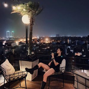 Với NONSTOP Vinahouse 2019, Đừng Nói Remix, Khó Vẽ Nụ Cười - Việt Mix, bạn sẽ được trải nghiệm một không gian âm nhạc đầy sôi động và đầy cảm xúc. Đảm bảo quá trình nghe nhạc sẽ không bao giờ hết hấp dẫn!