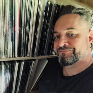 HappyNoise w garażu e15