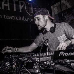 Booming Freestyle Live